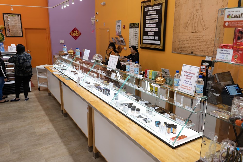 10th Street Cannabis CO. photo 5