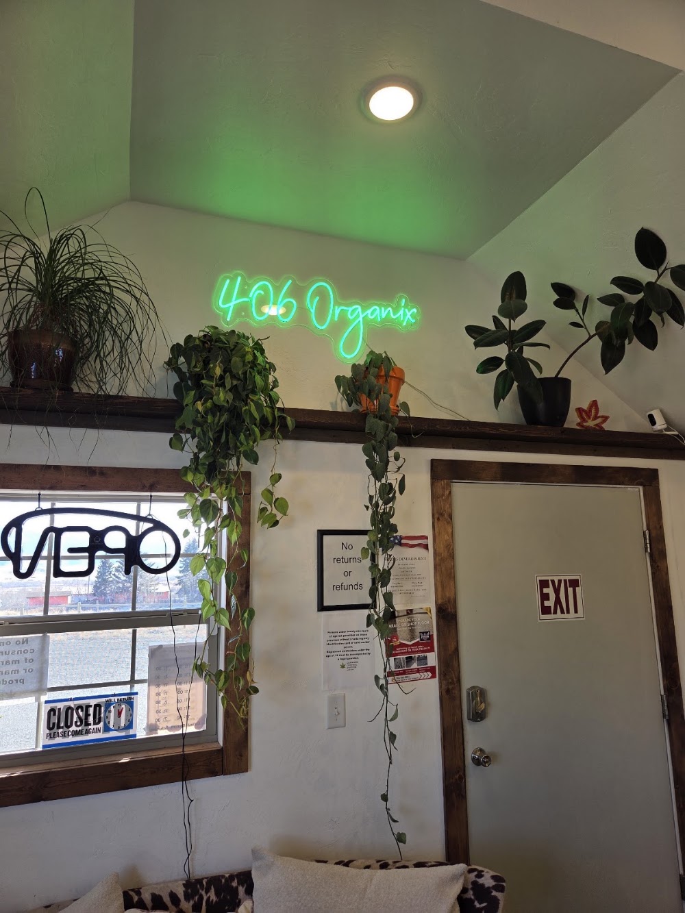 406 Organix - Whitehall photo 3