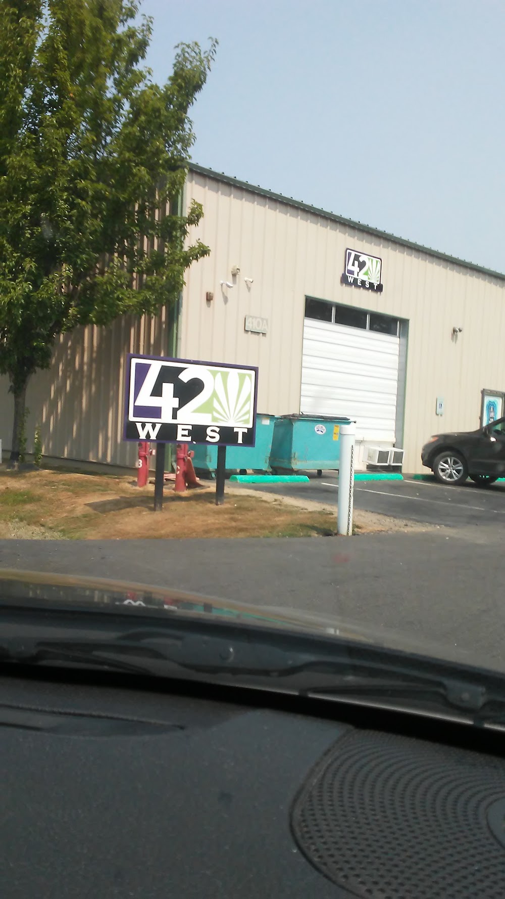 420 West photo 1