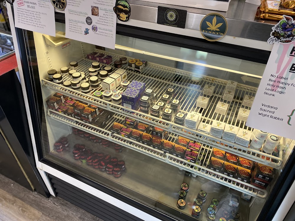 Advanced Wellness And Dispensary photo 7
