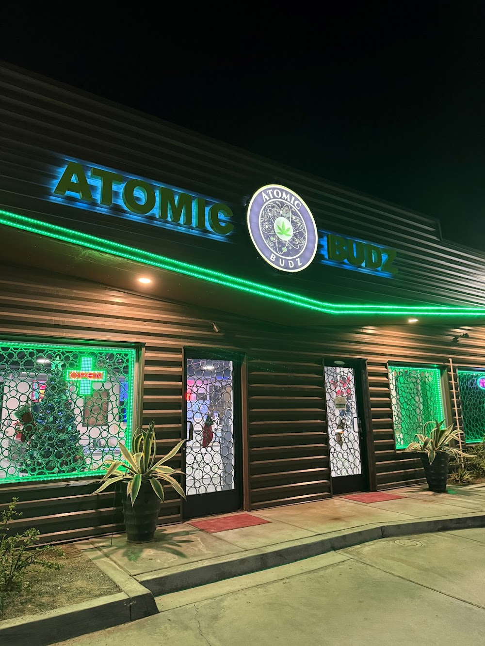 Atomic Budz photo 7