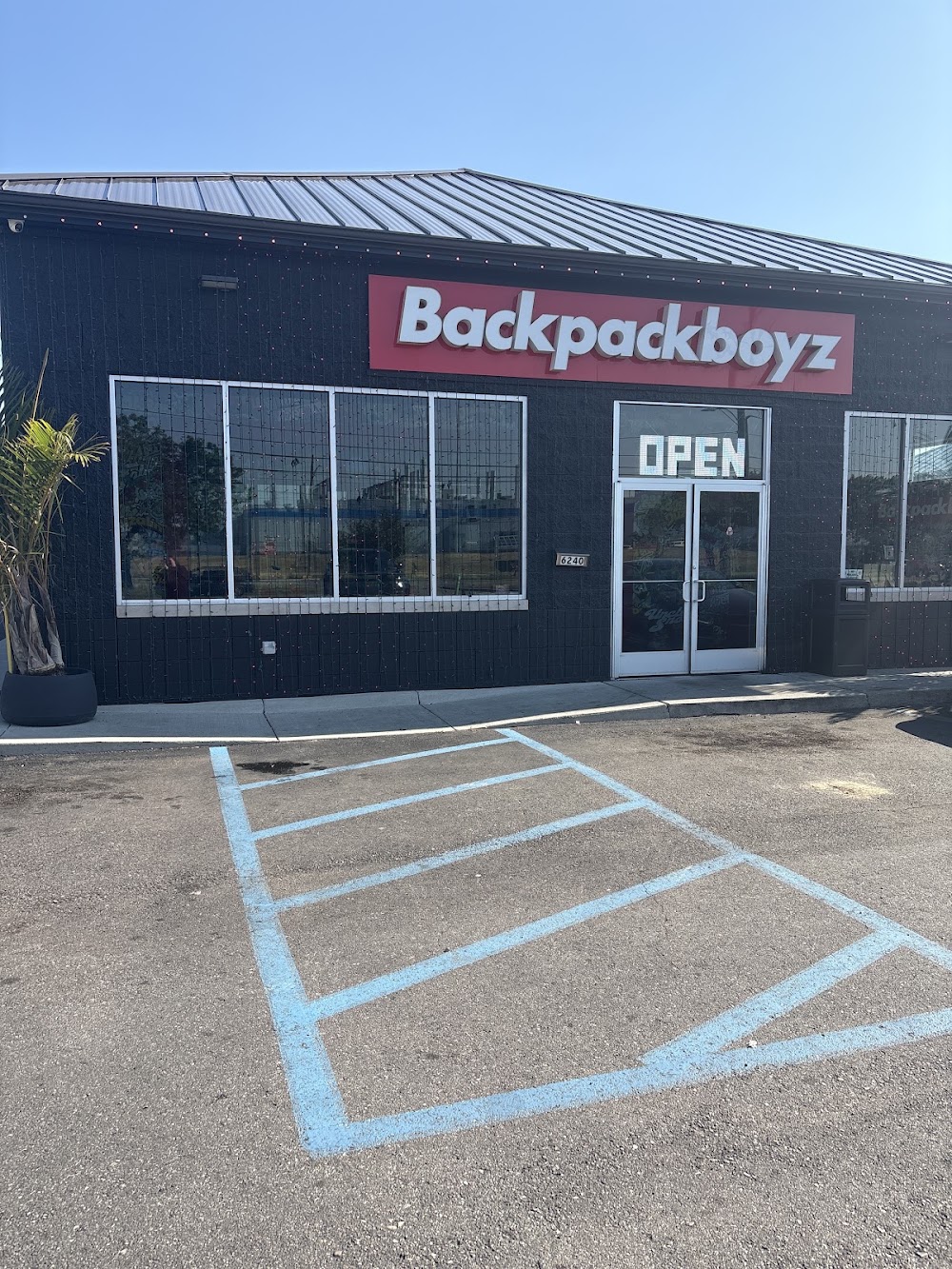 Backpack Boyz photo 1