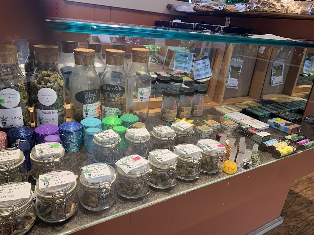 Bernie's Universal Dispensaries photo 2