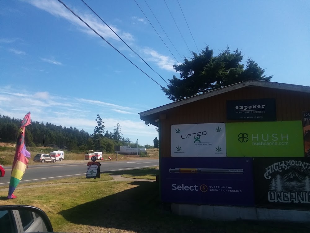 Bernie's Universal Dispensaries photo 5