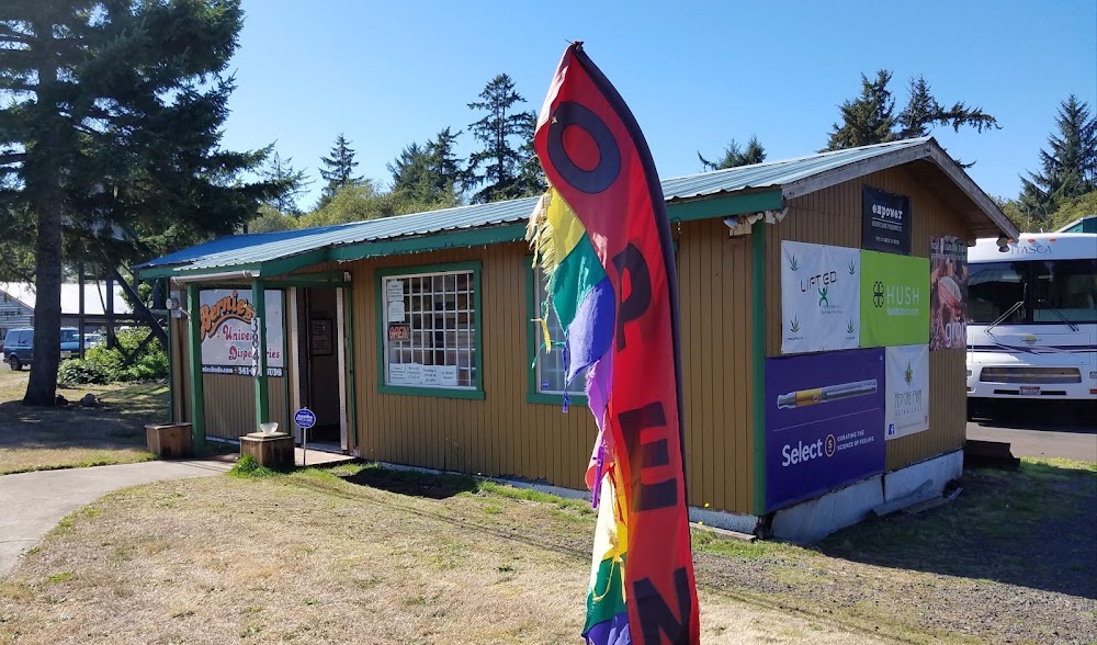 Bernie's Universal Dispensaries photo 7