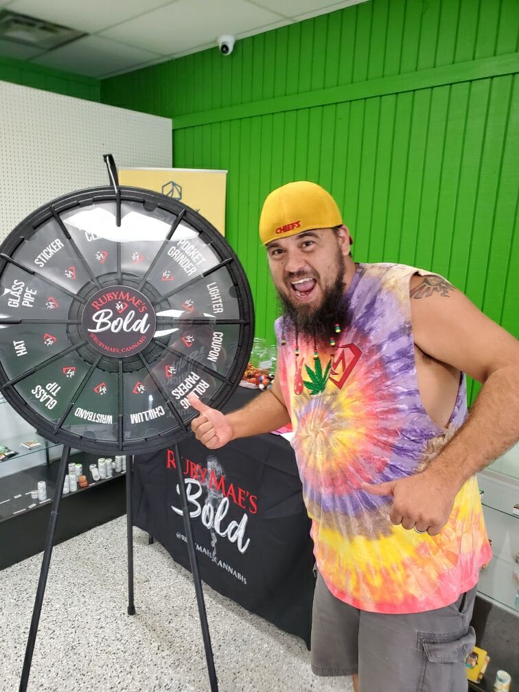 Big Buds Dispensary - Pryor photo 6