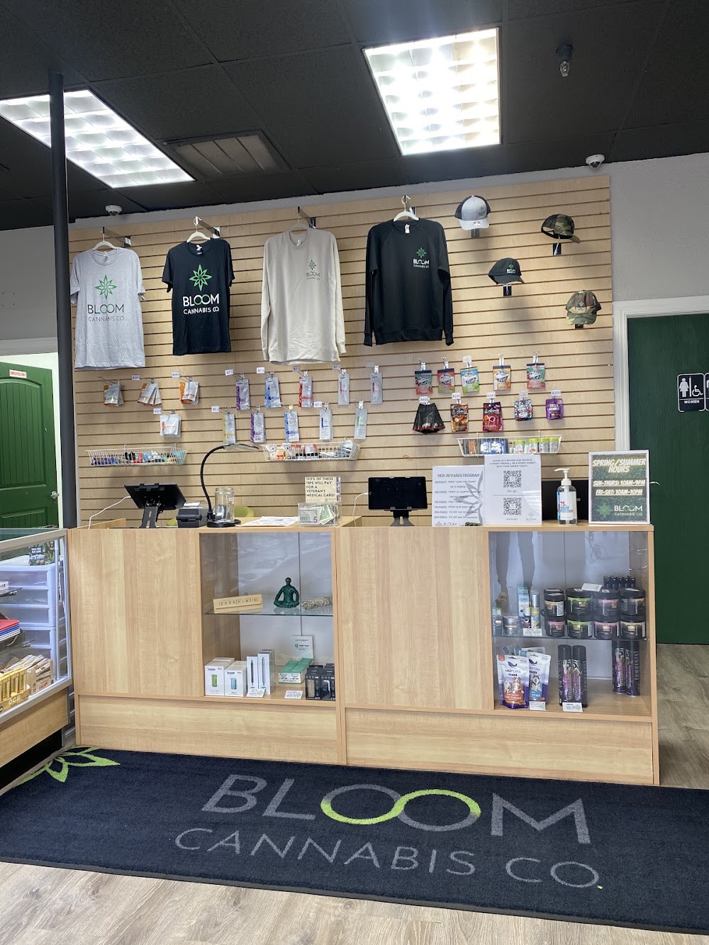 Bloom Cannabis CO - Mustang photo 4