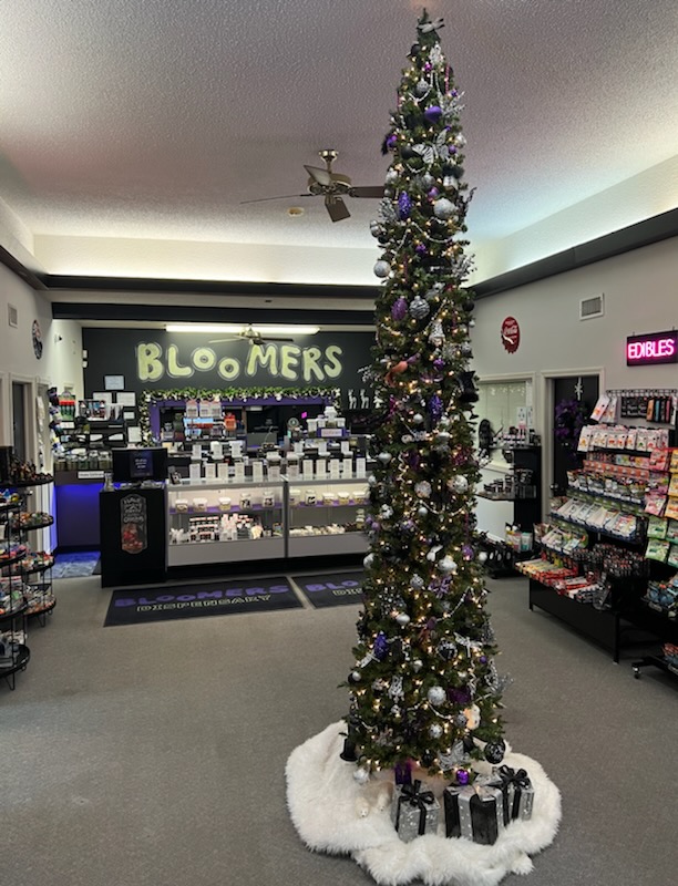 Bloomers Dispensary And Sundries - Drive Thru! photo 3