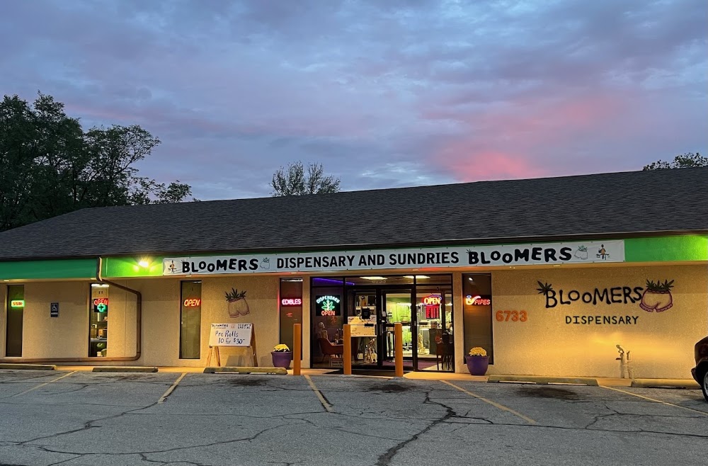 Bloomers Dispensary And Sundries - Drive Thru! photo 4