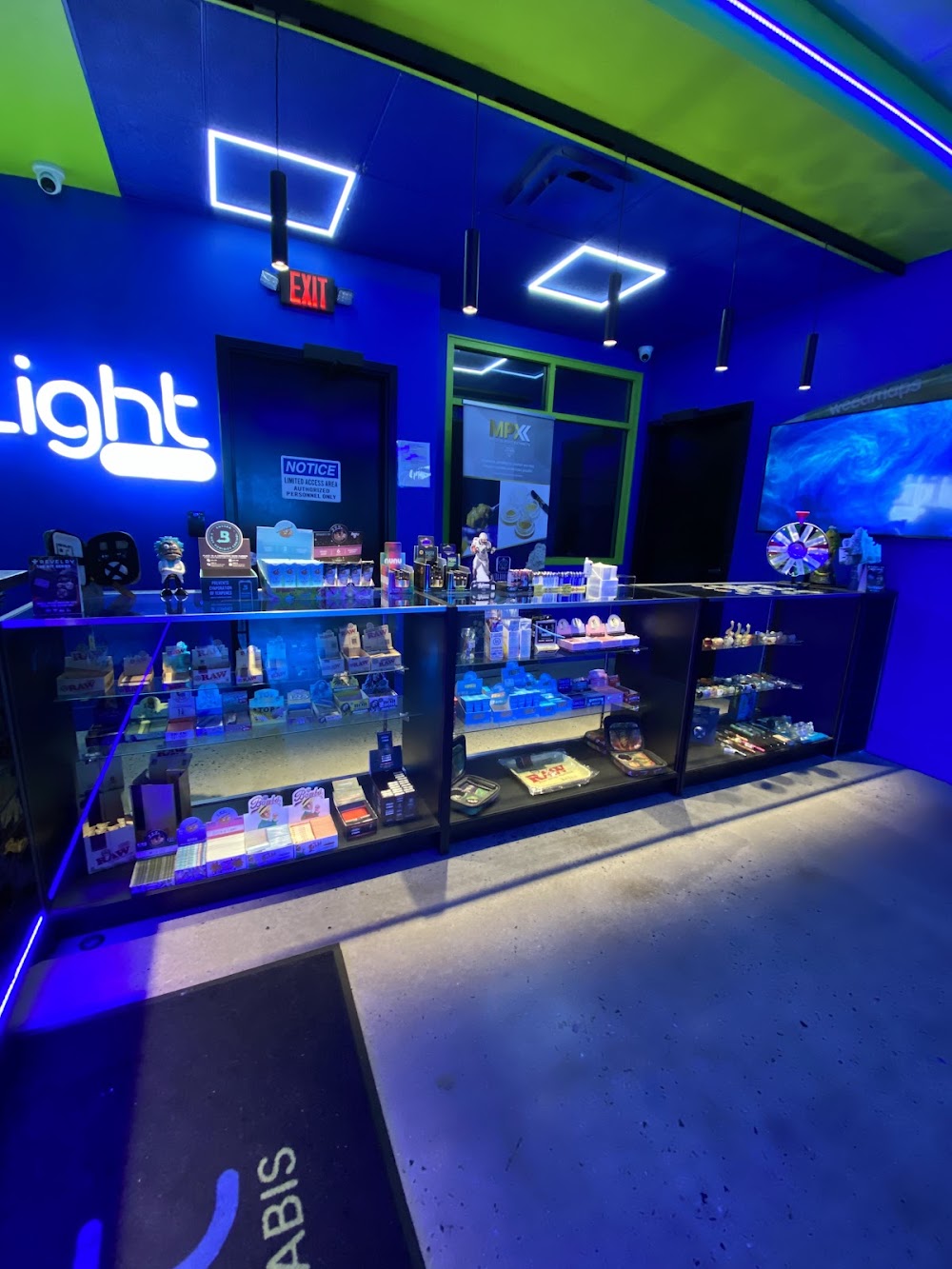 Blulight Cannabis photo 6