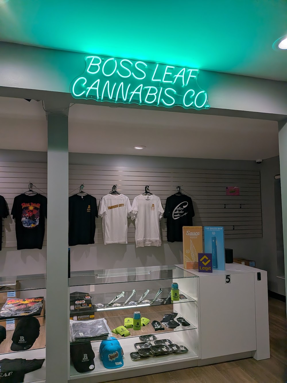 Boss Leaf photo 1