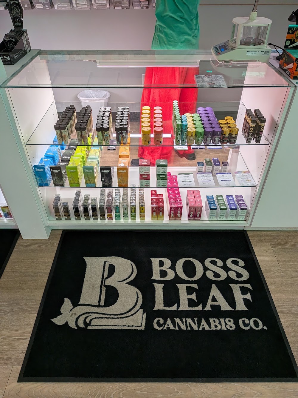 Boss Leaf photo 2