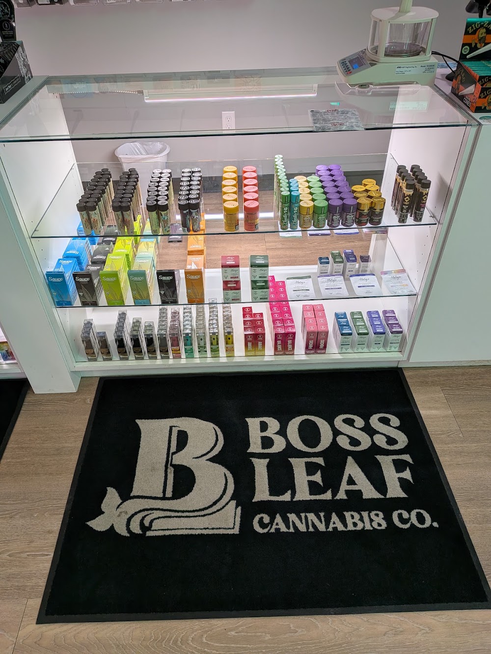 Boss Leaf photo 5