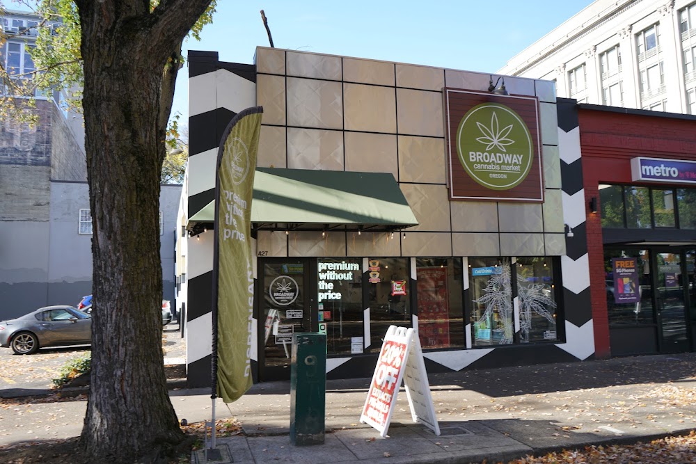 Broadway Cannabis Market photo 1