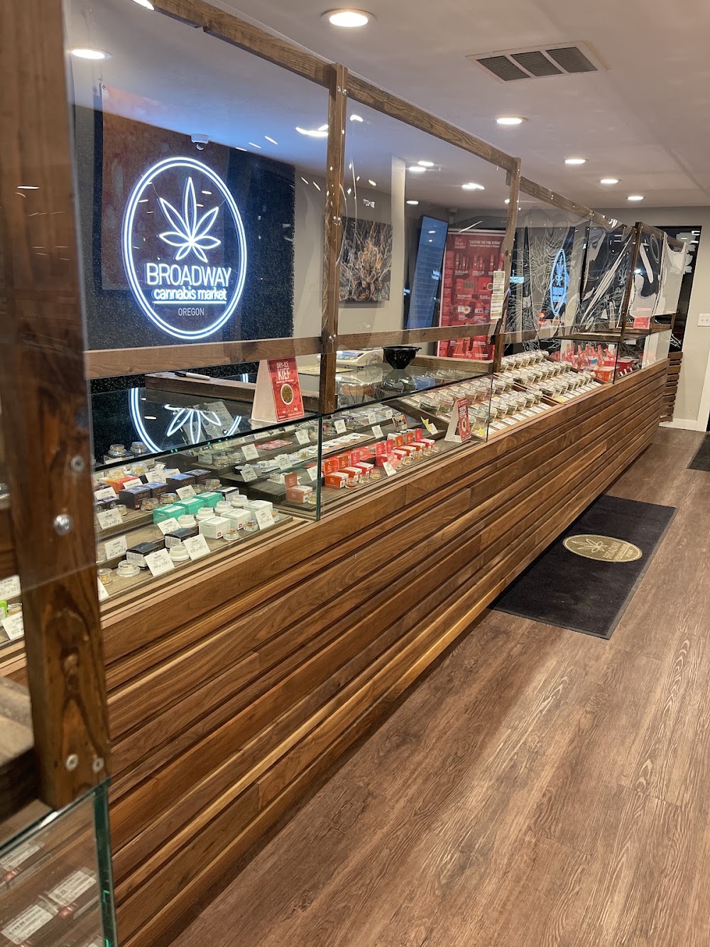 Broadway Cannabis Market photo 3