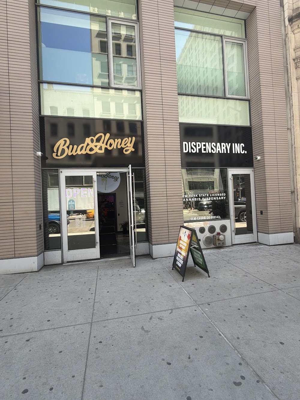 Bud & Honey Dispensary photo 7