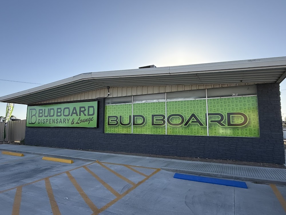 Bud Board Dispensary - Smoke Shop & Lounge photo 1