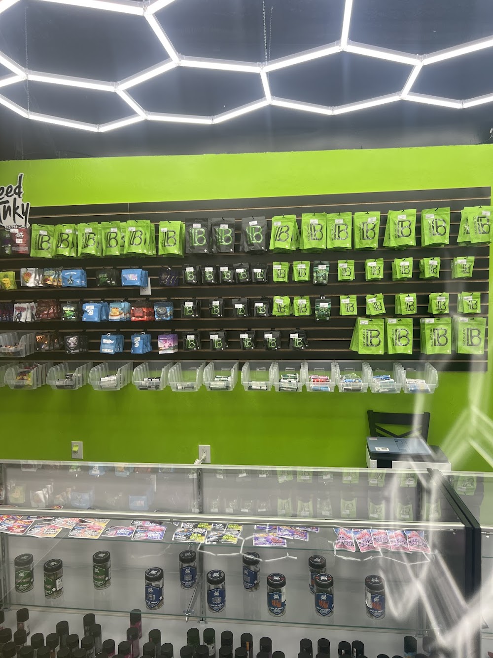 Bud Board Dispensary - Smoke Shop & Lounge photo 8