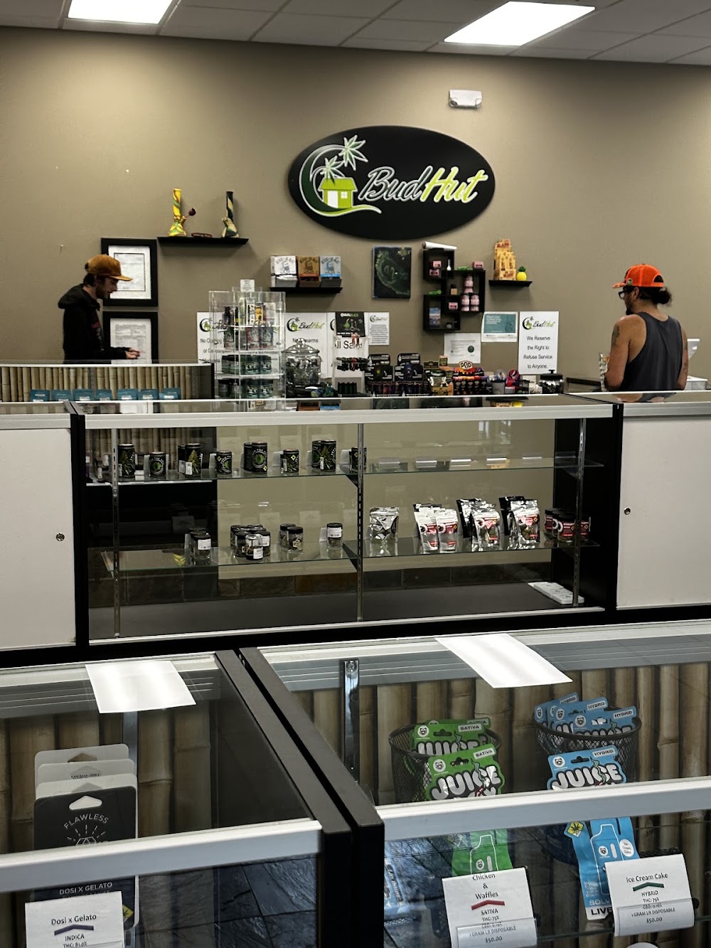 Bud Hut photo 4