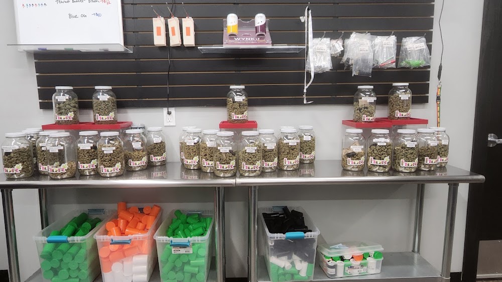 Buds N More Dispensary photo 2