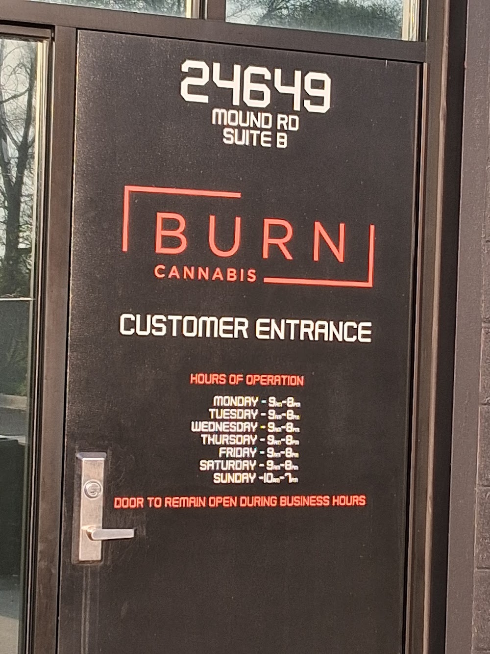 Burn Cannabis Retail photo 3