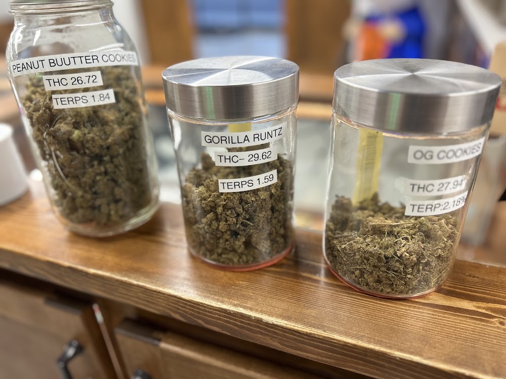 Burns Cannabis Experience photo 5