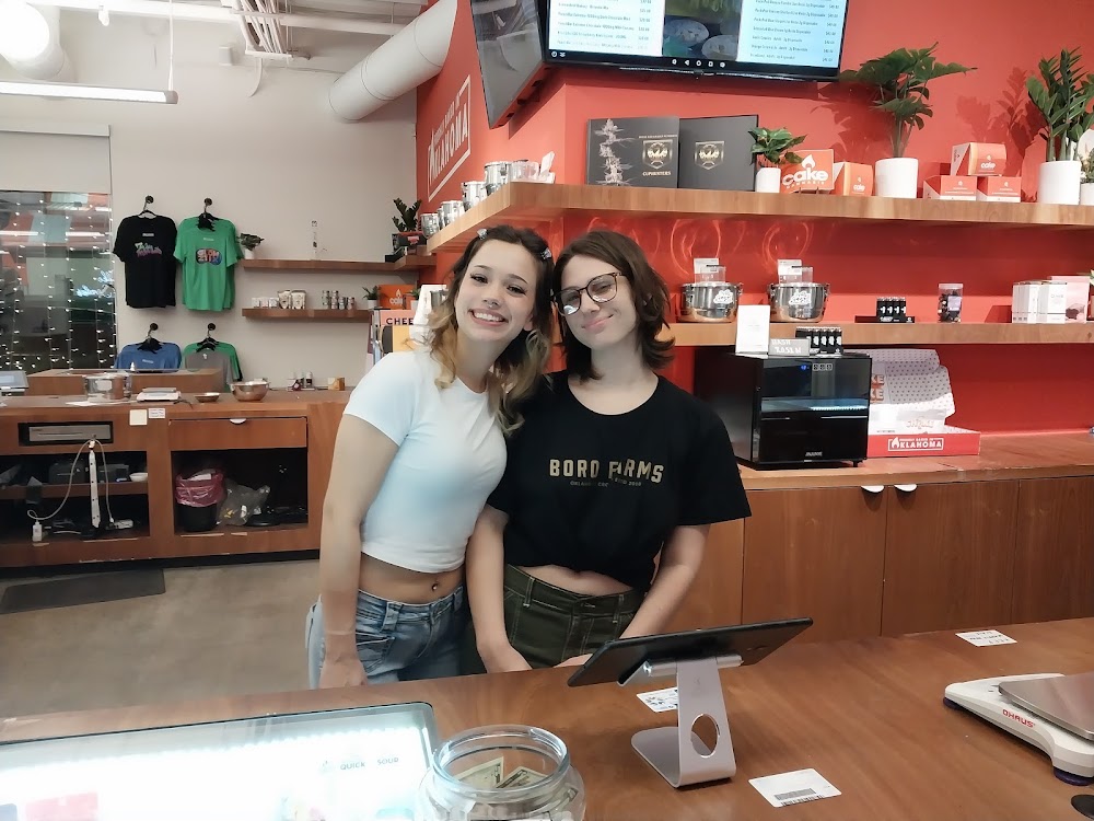 Cake Cannabis Cherry Street + Drive Thru photo 4