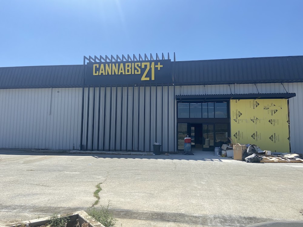 Cannabis 21+ photo 4