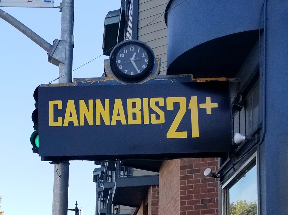 Cannabis 21+ photo 7
