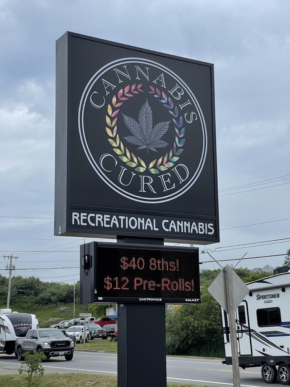 Cannabis Cured Retail photo 2