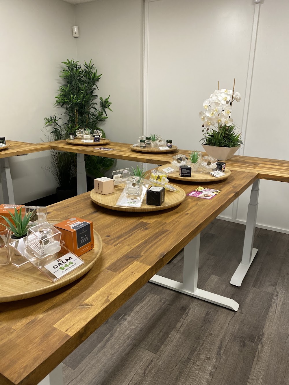 Canntinas Cannabis Company photo 2