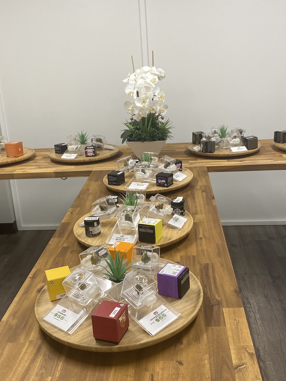 Canntinas Cannabis Company photo 5