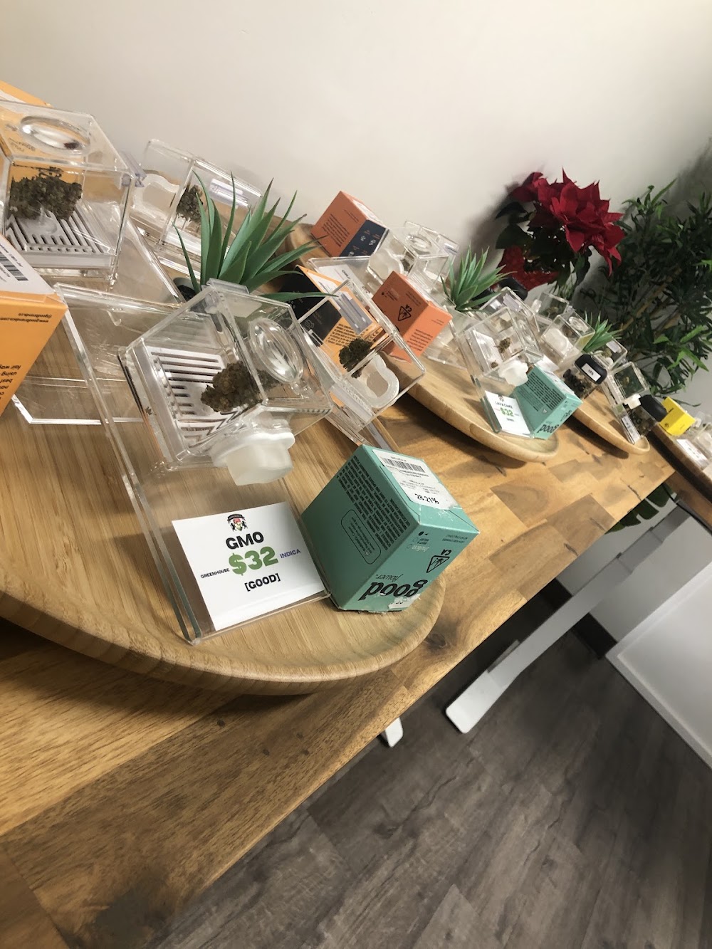 Canntinas Cannabis Company photo 8