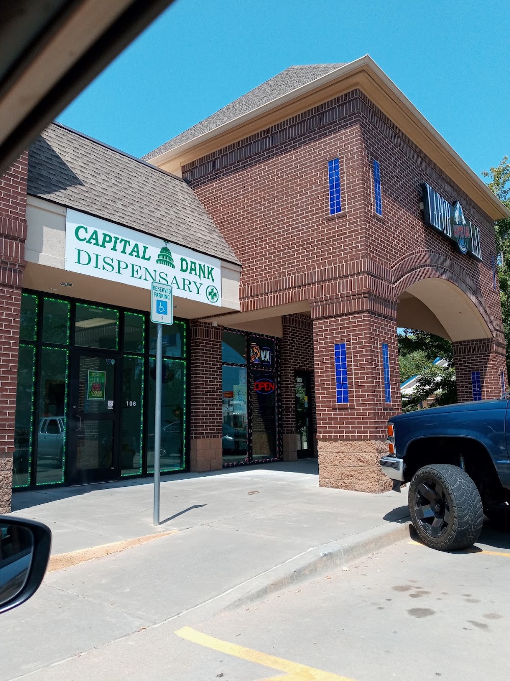 Capital Dank - Norman photo 3