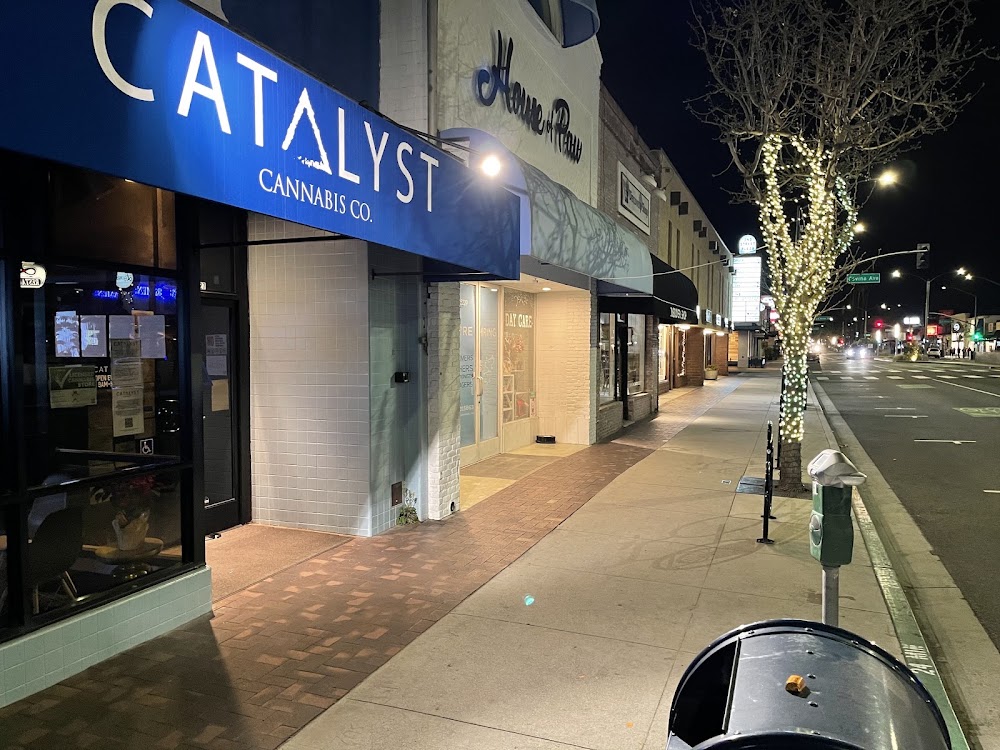 Catalyst - Belmont Shore photo 1