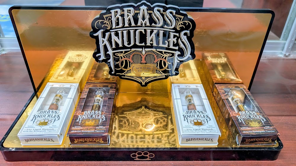 Cloud 9 Smoke & Gift Shop photo 2