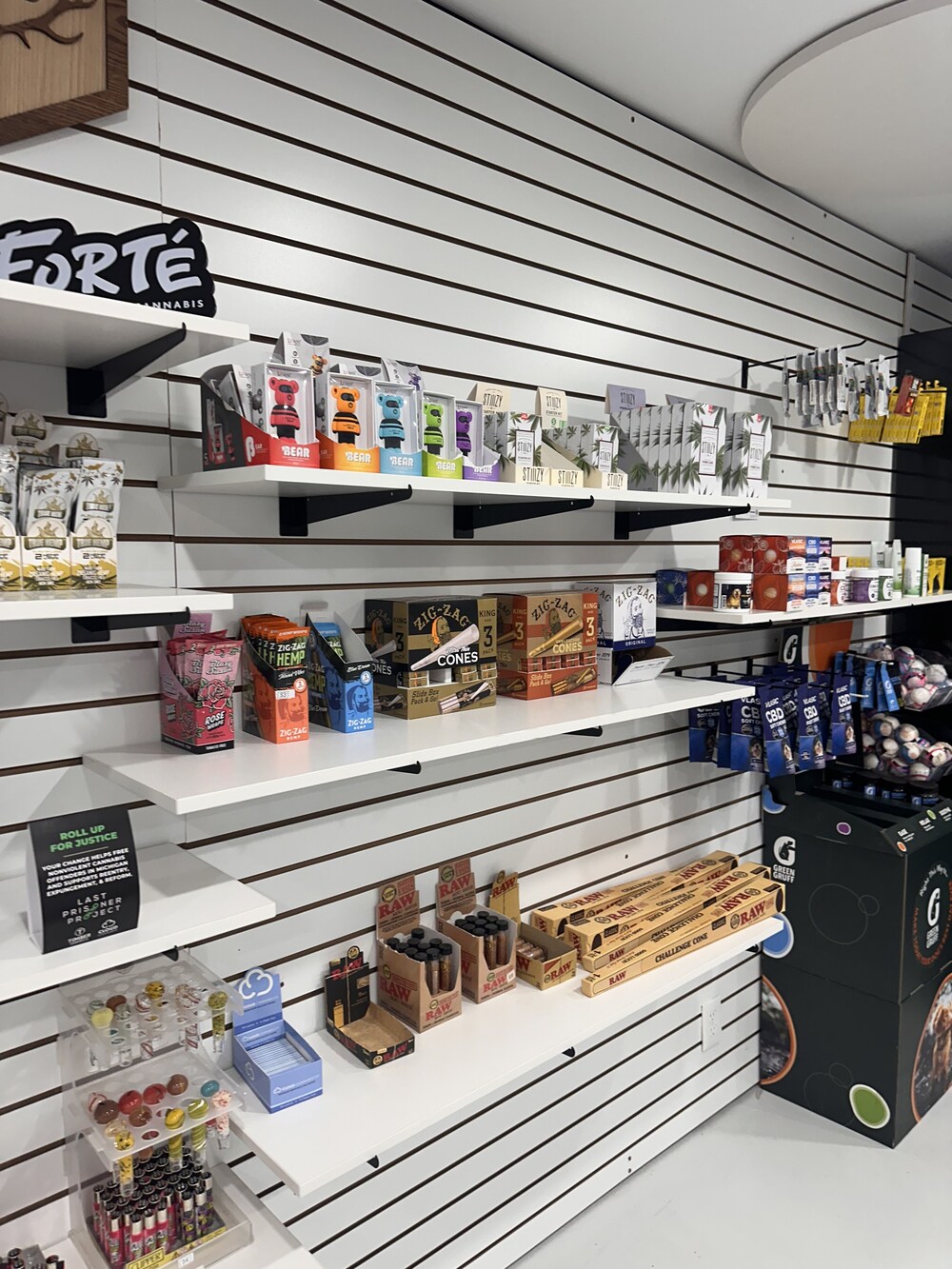 Cloud Cannabis Company photo 2