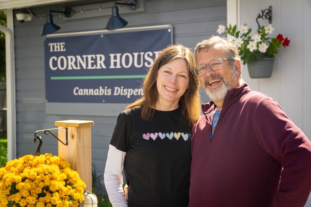 Corner House photo 8