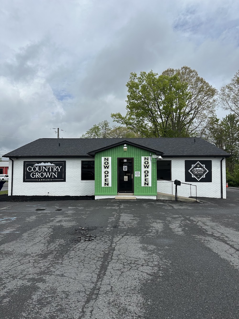 Country Grown Cannabis - Beckley photo 1