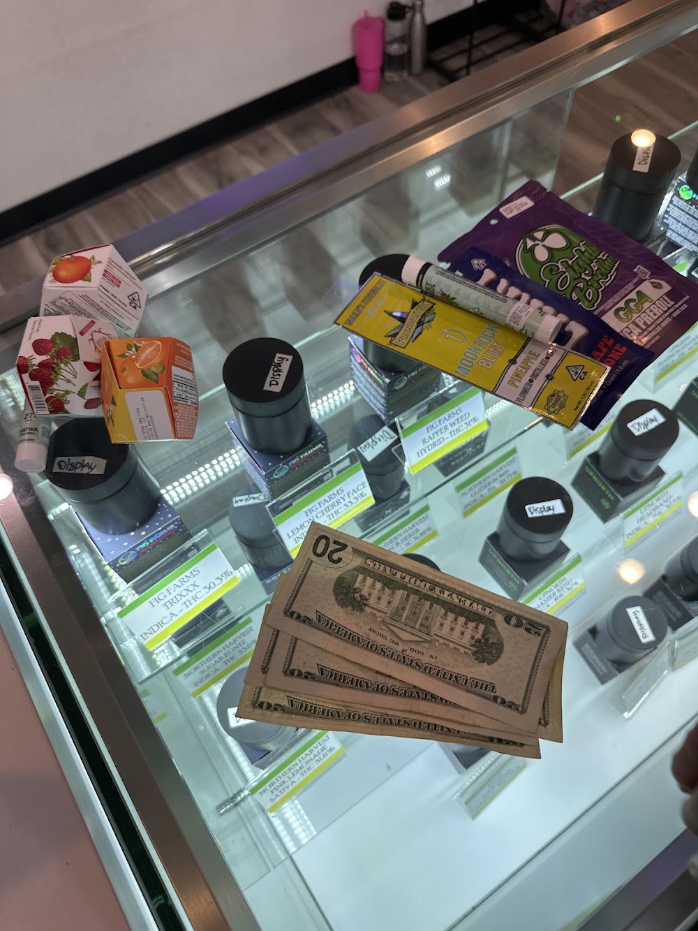 Crystal Nugs Shop photo 7
