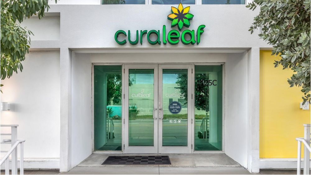 Curaleaf photo 1