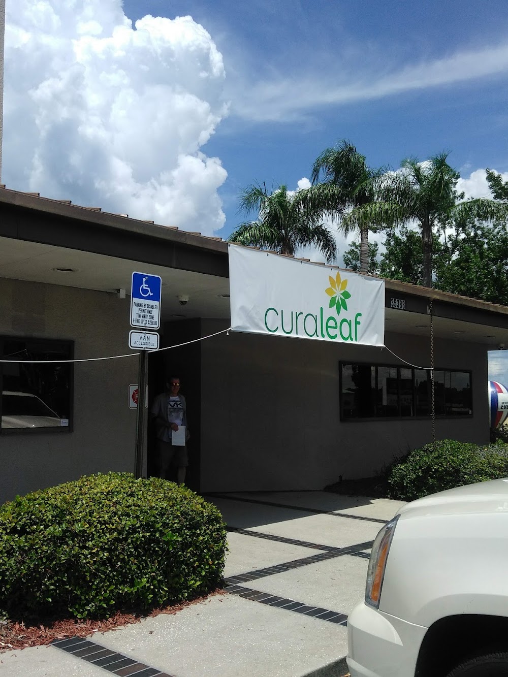 Curaleaf photo 4
