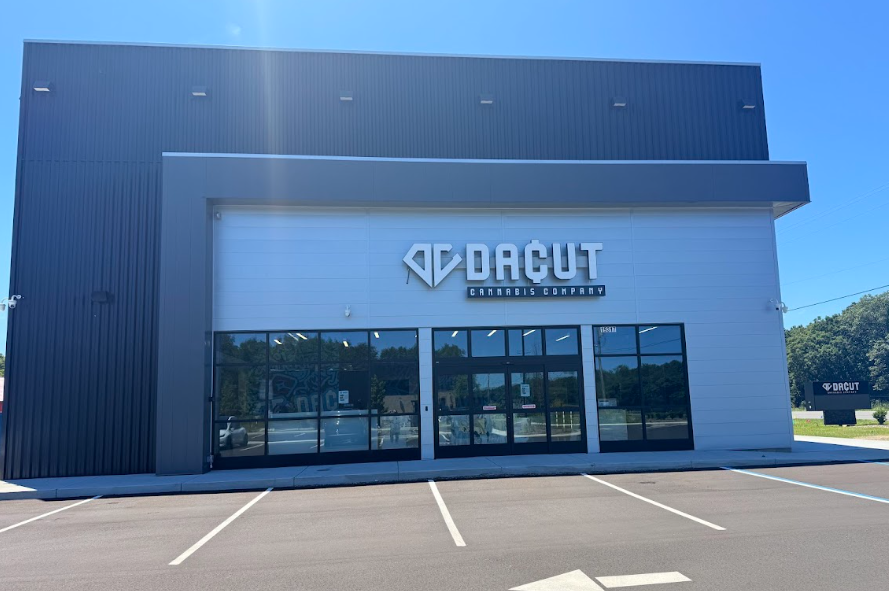 Dacut New Buffalo photo 6