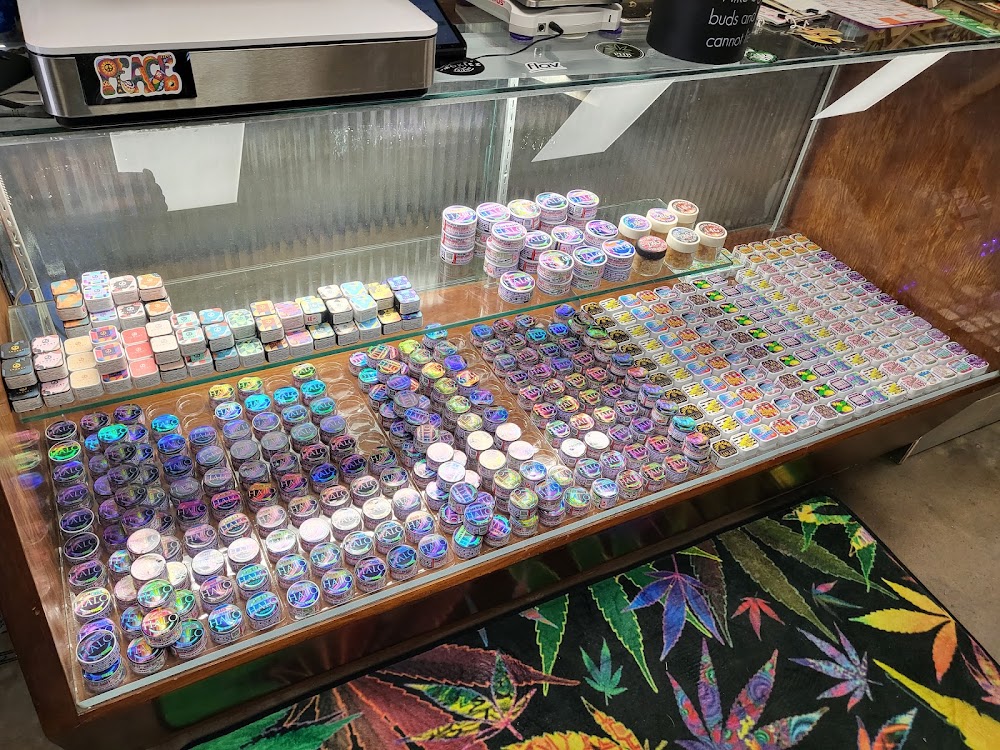 Dank Factory photo 8