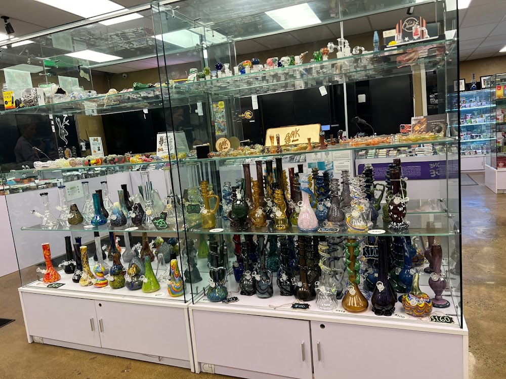 Dank's Wonder Emporium photo 8