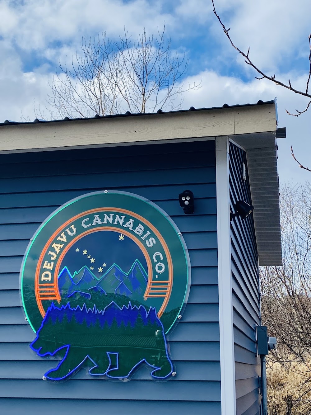 Dejavu Cannabis Company photo 1