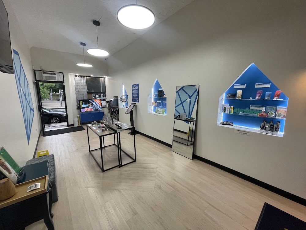 Diamond Dispensary photo 2