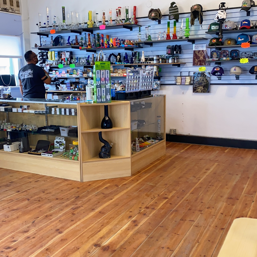 Dispensary 7884 photo 4