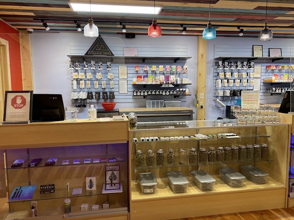 Dispensary 7884 photo 7