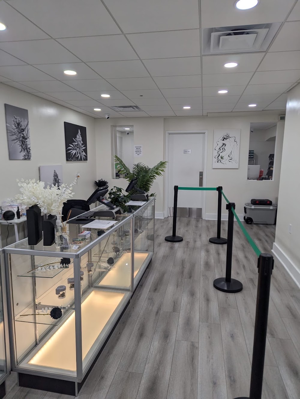 Dispensary Near Me photo 3